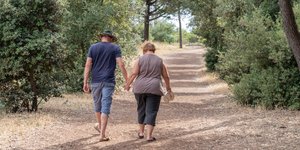 αδυνατος και χοντρή περπατάνε