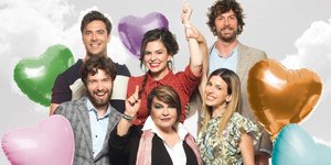 Η Κατιάνα Μπαλανίκα στην αφίσα της παράστασης του Γιώργου Καπουτζίδη