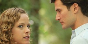 Η Ασημίνα με τον Νικηφόρο στις Αγριες Μέλισσες