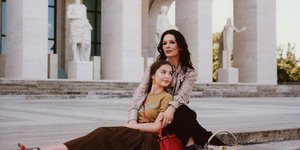 Κάθριν Ζέτα Τζόουνς και Κάρις Ντάγκλας