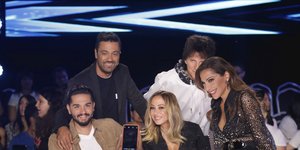 Η Δέσποινα Βανδή μαζί με τους κριτές του X-Factor