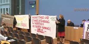 Διαμαρτυρία με πανό