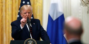 Ο Ντόναλντ Τραμπ νευριασμένος