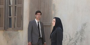 Η Ελένη και ο Λάμπρος στις Αγριες Μέλισσες