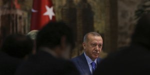 Ερντογάν σημαίες