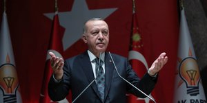 Ερντογάν:  Η Τουρκία δεν θα τερματίσει την επιχείρησή της στη Συρία παρά τις απειλές 