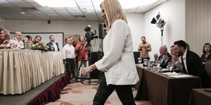 Φωφη Γεννηματα ορθια