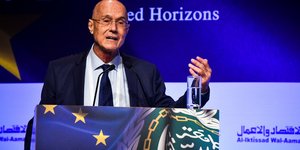Γιώργος Κρεμλή σε μικρόφωνο