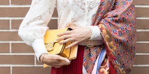 Γυναίκα με μανικιούρ