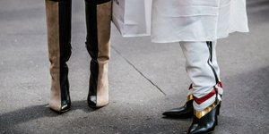 Πόδια γυναικών με μπότες