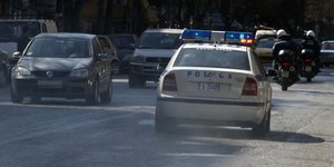 «Κινηματογραφική» καταδίωξη κακοποιού που έκλεβε χρηματοκιβώτια από βενζινάδικα