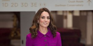 Η Κέιτ Μίντλετον προτιμά τα ρούχα σε έντονα χρώματα 