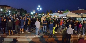 Ξεσηκώθηκαν οι κάτοικοι στη Νέα Κίο -Θα κλείσουν τον δρόμο για την εγκληματικότητα [εικόνες]