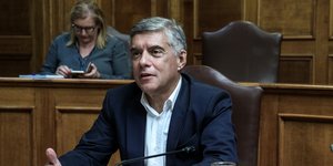 Αγοραστός : «Η Ελλάδα σε κατάσταση ομηρίας» στο προσφυγικό–μεταναστευτικό