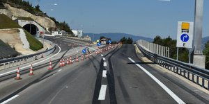 Εργα δρόμος ταμπέλες