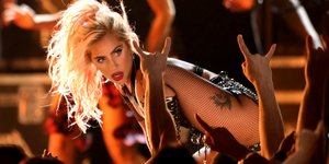 Η Lady Gaga κατά τη διάρκεια συναυλίας