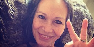 Η Leah Bracknell