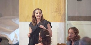 Η Λενιώ από τις «Άγριες Μέλισσες» στο γλέντι του χωριού της σειράς