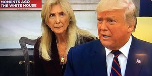 H μεταφράστρια στην συνάντηση Τραμπ-Ματαρέλα