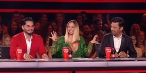 Η Μελίνα Ασλανίδου με βαθύ ντεκολτέ στο X Factor