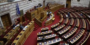 Συνταγματική Αναθεώρηση: Συμφωνία ΝΔ και ΣΥΡΙΖΑ για στρατιωτικούς και Ανεξάρτητες Αρχές