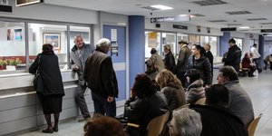 Ουρά στην Εφορία