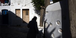 Τι υποστηρίζει μέσα από τη φυλακή ο παπάς