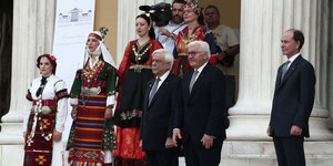 Παυλόπουλος γυναικες τοπικές φορεσιές