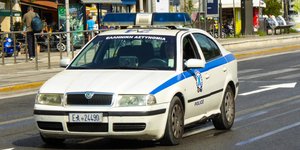 Περιπολικό στο δρόμο 