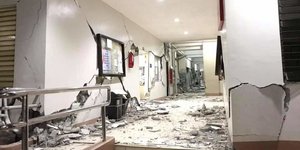 Κατεστραμμένο κτίριο από σεισμό στις Φιλιππίνες