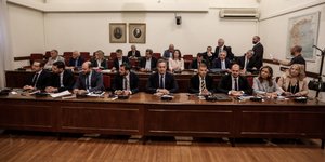 Η Συνεδρίαση για την εκλογή προεδρείου στην προανακριτική επιτροπή για Παπαγγελόπουλο