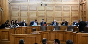 Η προανακριτική για Novartis 