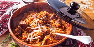 Πήλινο σκεύος με μοσχάρι γιουβέτσι 