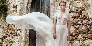 Στιγμιότυπο από την φωτογράφιση της κολεξιόν της Σοφίας Κοκοσαλάκη στο χωριό της, τα Ρούστικα Ρεθύμνου