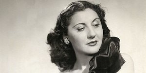 Η Σοφία Βέμπο με τουαλέτα