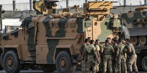 Οι Κούρδοι μαχητές αποχώρησαν από τη ζώνη ασφαλείας στη Συρία