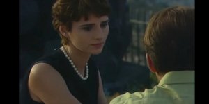 Η Τατιάνα Παπαμόσχου σε σκηνή από σειρά