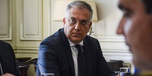 Τηλεφωνική επικοινωνία Θεοδωρικάκου με τον πρόεδρο των Ελλήνων Γερμανίας