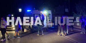 Ασθενοφόρο μεταφέρει τραυματία από τροχαίο