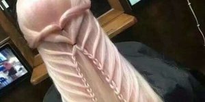 Χτένισμα με πλεξούδες σε ξανθά μαλλιά