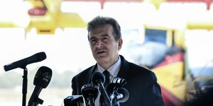 Χρυσοχοΐδης: Όσοι έκαψαν και μαχαίρωσαν στη Σάμο