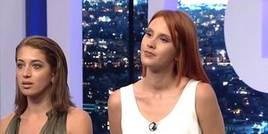 Διαγωνιζόμενες στο GNTM 2, στέκονται 