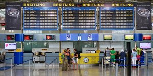 Το αεροδρόμιο, «Ελ. Βενιζέλος»