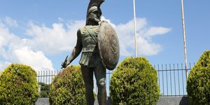 Αγαλμα Λεωνίδα στη Σπάρτη