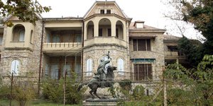 Τα ανάκτορα στο Τατόι