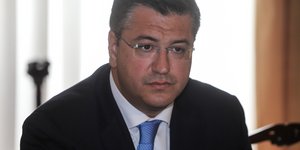 Απόστολος Τζιτζικώστας