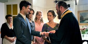 Ο Νικηφόρος αρραβωνιάζεται την Ασημίνα στις «Άγριες Μέλισσες»