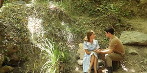 Η Ασημίνα και ο Νικηφόρος, χαρακτήρες της σειράς «Άγριες Μέλισσες»