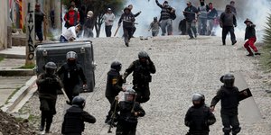 Επεισόδια μεταξύ αστυνομικών και διαδηλωτών