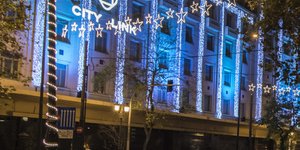 Attica πολυκαταστήματα